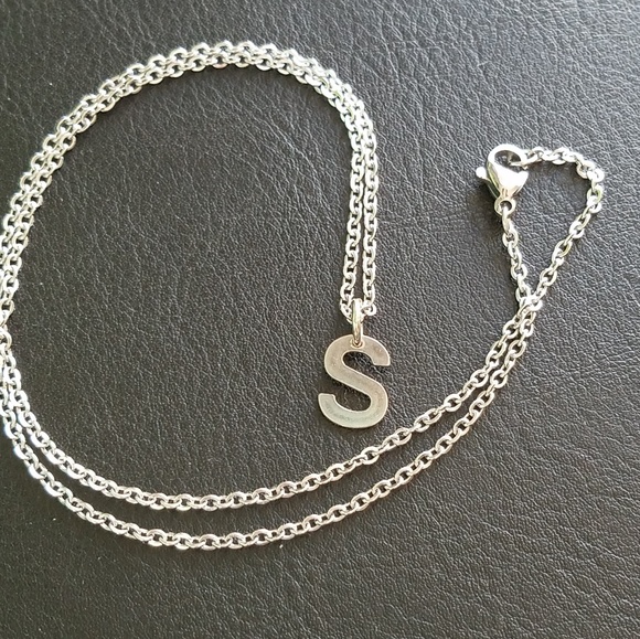 Stainless steel initial necklace, personalized - Picture 5 of 5